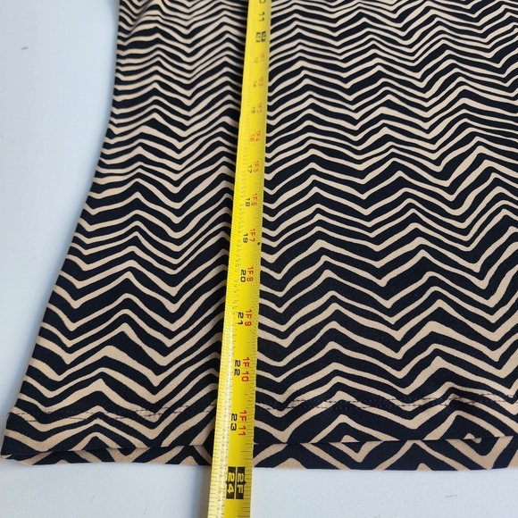 Chaps Women's Brown Beige Black Striped Sleeveless Blouse Sz M - Picture 8 of 10